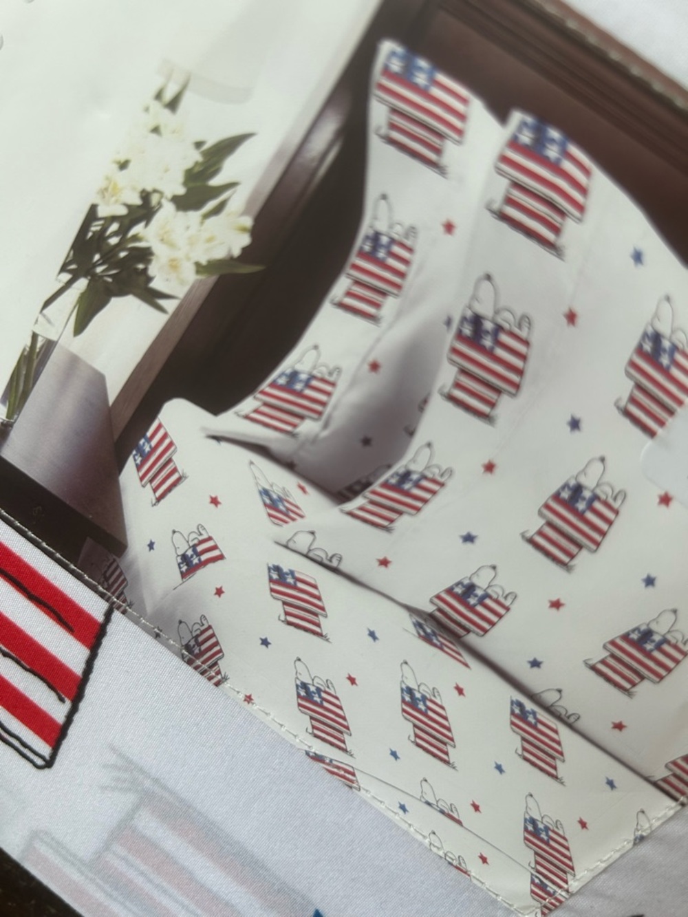 New Peanuts Snoopy Queen Sheet Set Americana Red White Blue July 4th - Picture 3 of 3